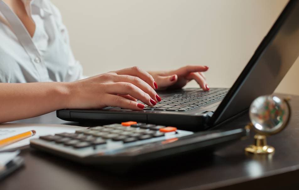 is it hard to become a bookkeeper 2