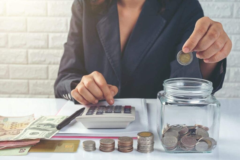 finance-accounting-concept-business-woman-working-desk
